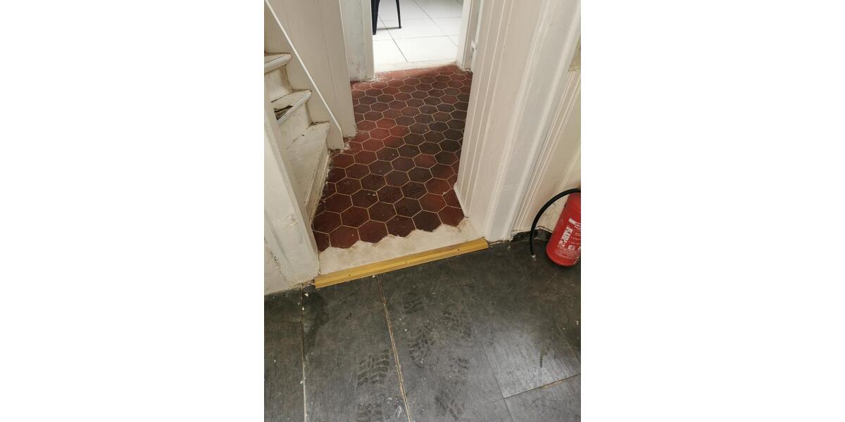 Erdgeschoßwohnung Mülheim an der Ruhr - 5 Zimmer, 108 m&sup2;, 999&euro; | Angebot:25478962