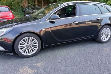 Opel Insignia 279.000 km 2.990 &euro; Recklinghausen 45659