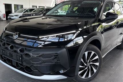 VW T-Roc 4.300 km 33.770 &euro; Lünen 44536
