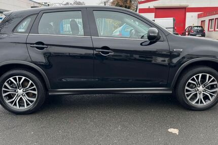 Mitsubishi ASX 95.000 km 11.850 € Essen 45356