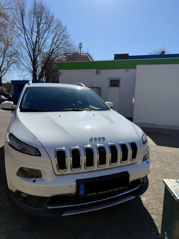 Jeep Cherokee 147.750 km 17.500 € Dortmund 44328