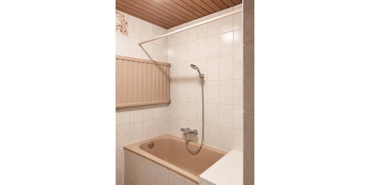 Etagenwohnung Essen Stadtbezirk III - 5 Zimmer, 103 m&sup2;, 225.000&euro; | Angebot:26946332