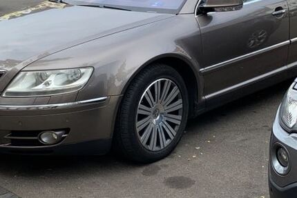 VW Phaeton