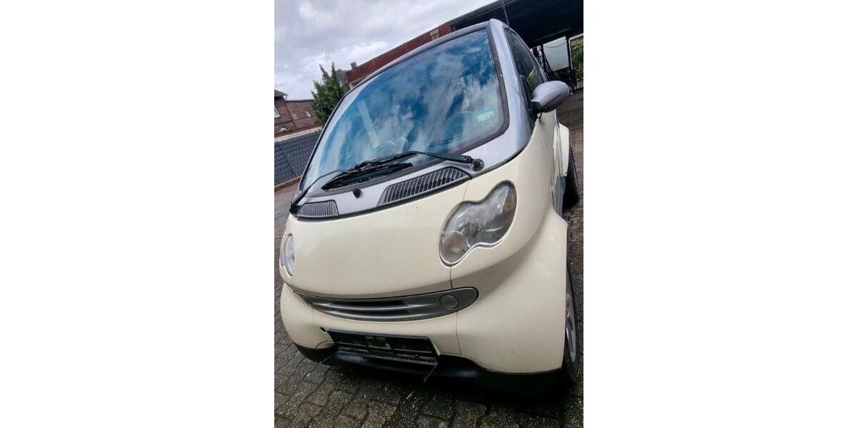 Smart ForTwo 126.000 km 1.290 &euro; Recklinghausen 45661