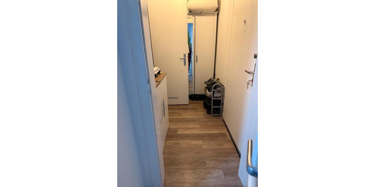Etagenwohnung Essen Stadtbezirk V - 1 Zimmer, 34 m&sup2;, 750&euro; | Angebot:26339117
