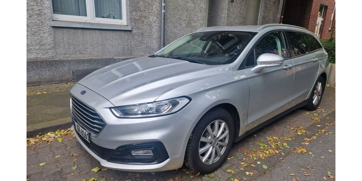 Ford Mondeo 219.500 km 8.800 &euro; Bochum 44866