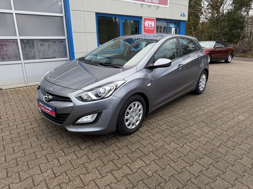i30