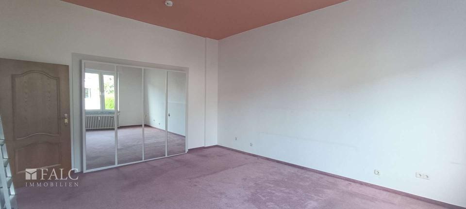 Nostalgie trifft Charme: 3,5-Zimmer-Wohnung auf 125 m² mit Terrasse zimmer