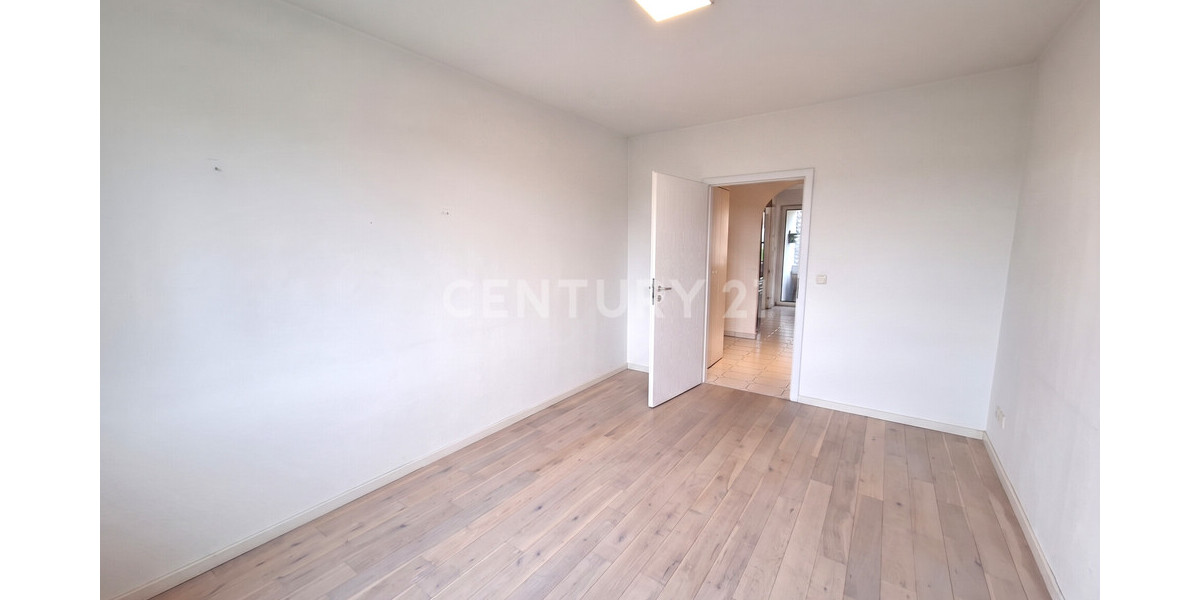 Wohnglück in Uni-Nähe: Helle 3,5-Zimmer-Wohnung - Etagenwohnung Bochum Laer | Angebot:27130352