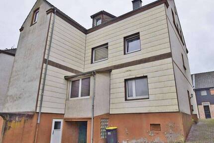 Altbebauung Dreifamilienhaus zum Abriß 1 zimmer