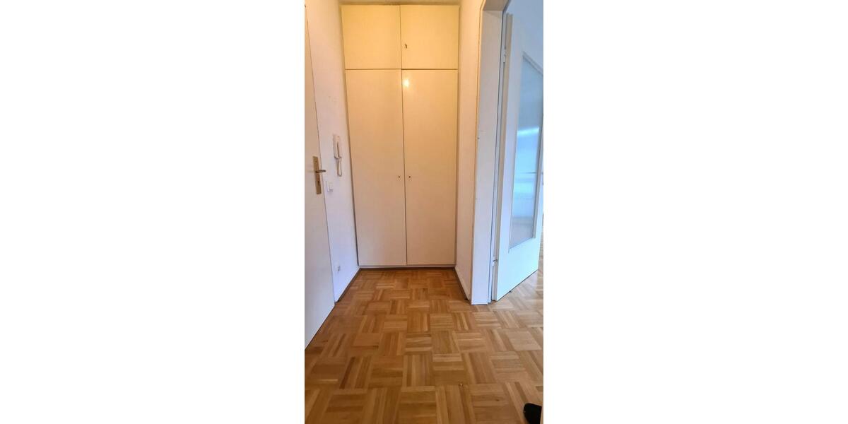 Etagenwohnung Essen Frillendorf - 1 Zimmer, 28 m&sup2;, 260&euro; | Angebot:24849681