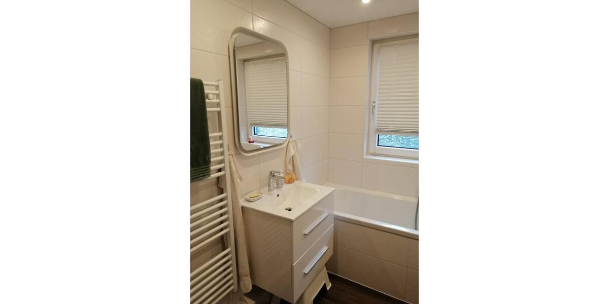 Doppelhaushälfte Oberhausen - 4 Zimmer, 160 m&sup2;, 570.000&euro; | Angebot:24353435