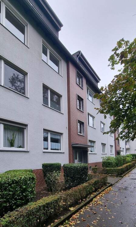 GELEGENHEITI!!! RENOVIERTE + GEMÜTLICHE 3 ZIMMER WOHNUNG mit BALKON in ESSEN - SCHÖNEBECK!!! 3 zimmer