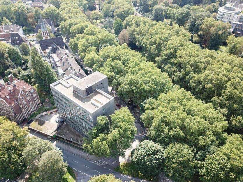 Büro in Essen 2.800 € 266 m²