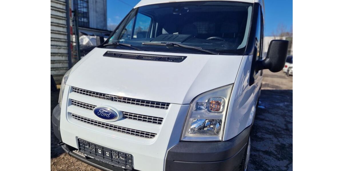 Ford Transit 82.664 km 8.800 &euro; Bochum 44805