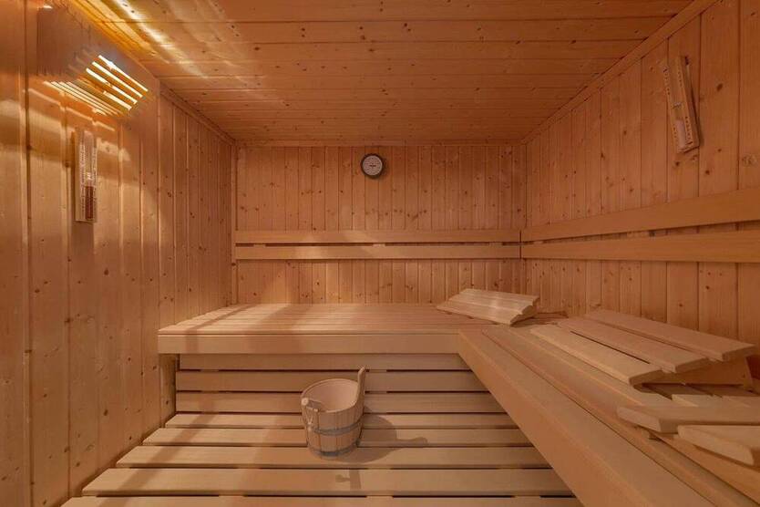 Modernes Haus mit Designküche, Sauna & Kamin in Herdecke