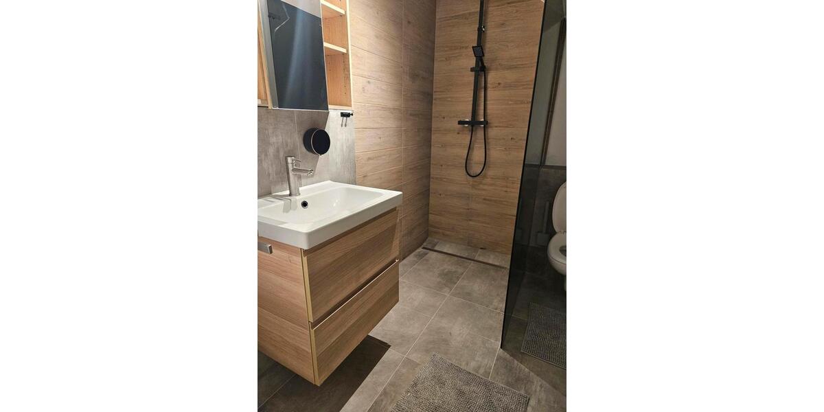 Dachgeschoßwohnung Bochum Eppendorf - 3 Zimmer, 65 m&sup2;, 900&euro; | Angebot:26618894