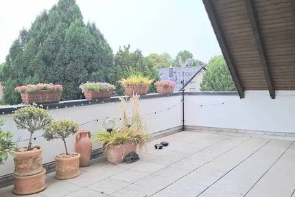 Etagenwohnung mit großer Südterrasse in gepflegten Zweiparteienhaus in Marl!