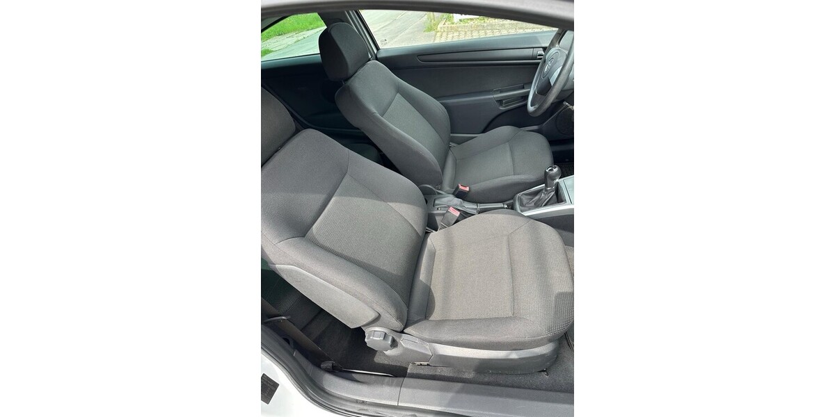 Opel Astra GTC J 175.000 km 4.000 &euro; Essen 45121