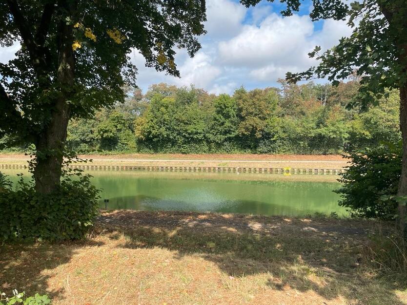 Freistehendes EFH in toller Lage (direkt am Kanal) zimmer