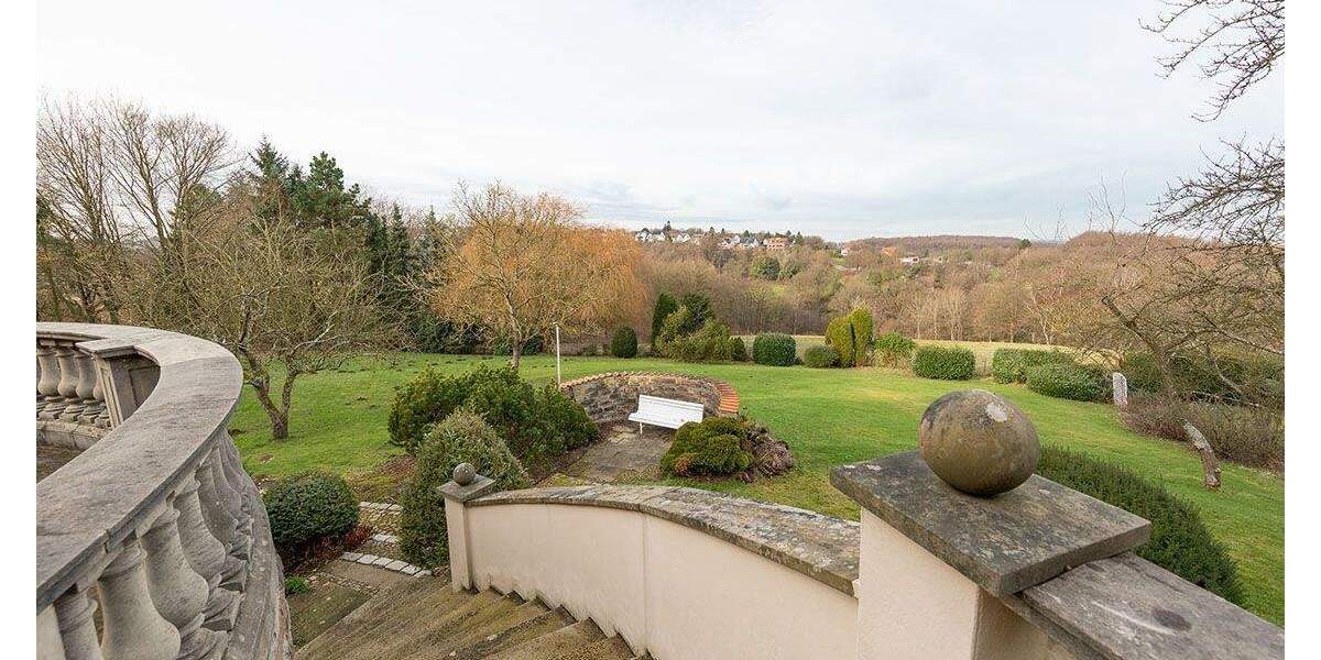 Etagenwohnung Herdecke - 4 Zimmer, 175 m&sup2;, 3.000&euro; | Angebot:25360530