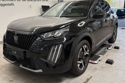 Peugeot 2008 13.637 km 23.880 € Oberhausen 46049