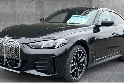 BMW i4 14.990 km 49.900 &euro; Recklinghausen 45659