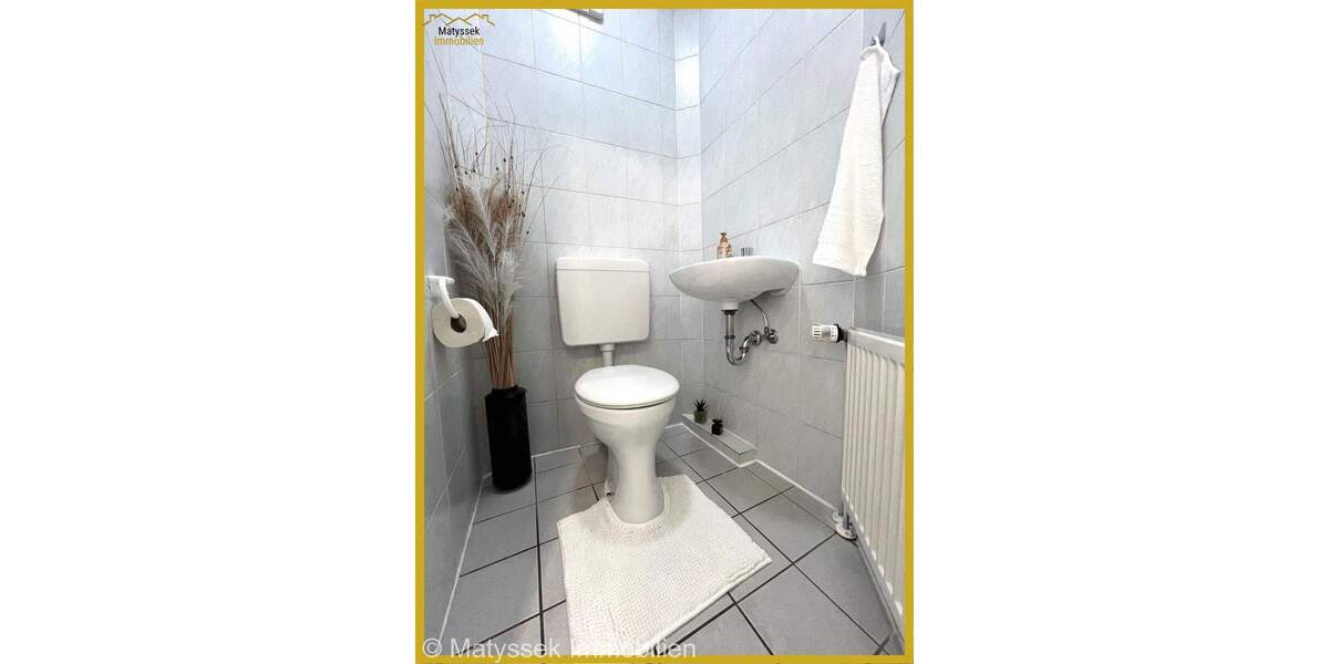 4,5-Zi.Wohnung,Küche,Bad,Gäste WC,Balkon,Keller, zzgl. Garage und 1 Außenstellplatz in DO - KirchhördeLöttringhausen 4 zimmer