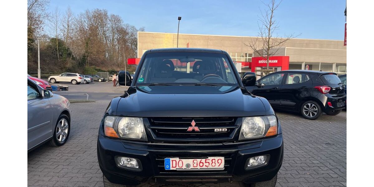 Mitsubishi Pajero 260.000 km 5.999 &euro; Dortmund 44147