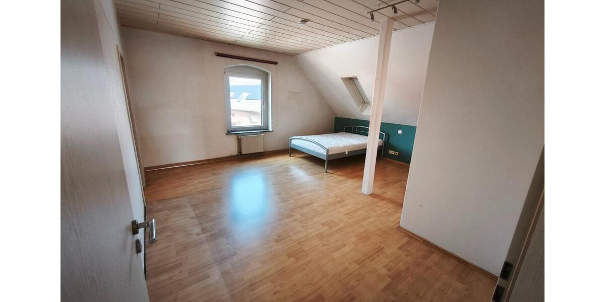 Dachgeschoßwohnung Schermbeck - 4 Zimmer, 110 m&sup2;, 329.000&euro; | Angebot:27096130
