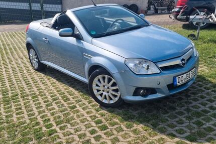Opel Tigra 122.900 km 1.700 &euro; Dortmund 44369