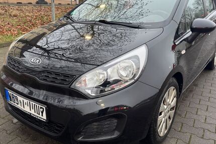 Kia Rio 95.000 km 4.600 &euro; Gelsenkirchen 45879