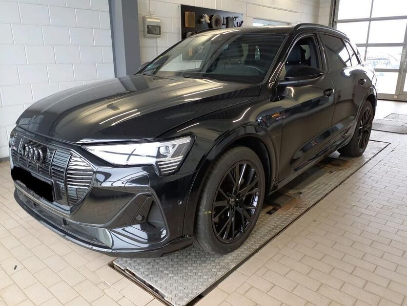 Audi e-tron 65.889 km 33.850 € Hagen 58091