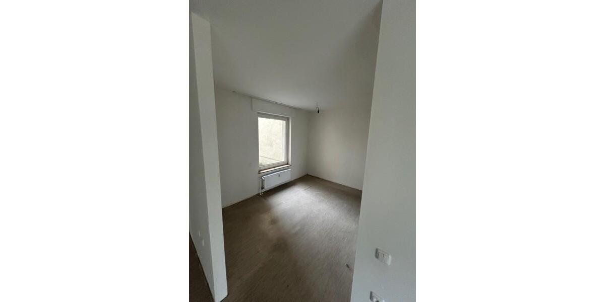 2,5-Zimmer-Wohnung mit schönem, hellem Wohnzimmer NUR mit WBS 2 zimmer