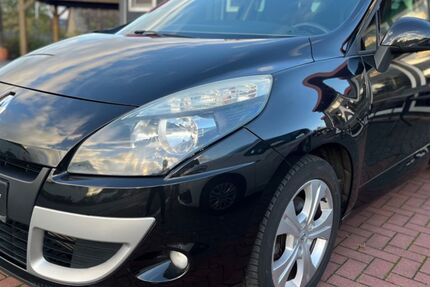 Renault Scenic 136.000 km 5.700 € Castrop Rauxel 44579