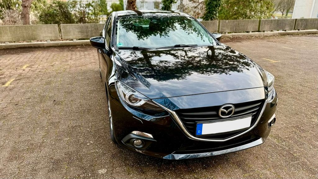 Mazda 3 141.000 km 8.550 &euro; Bochum 44787