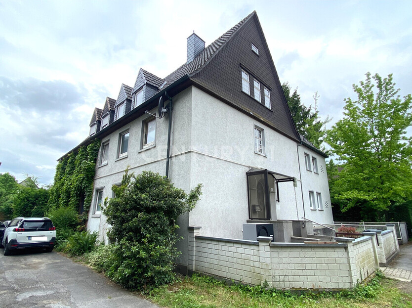 Besonderes Wohnflair im modernisierten Altbau 2 zimmer