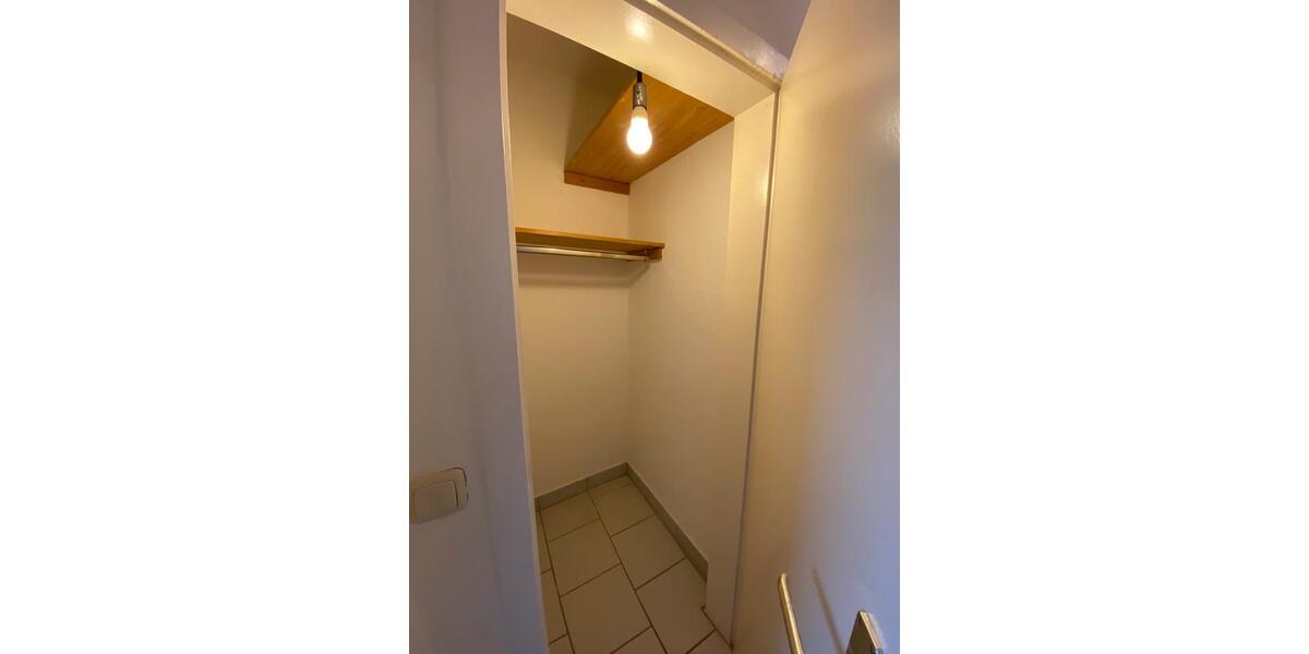 Erdgeschoßwohnung Gelsenkirchen - 1 Zimmer, 31 m&sup2;, 330&euro; | Angebot:26244932