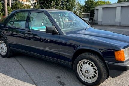Mercedes-Benz 190 190.000 km 11.800 € Dortmund 44267