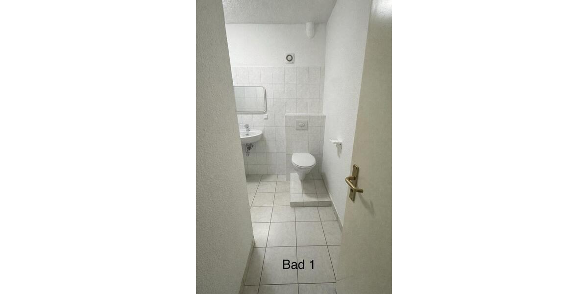 Erdgeschoßwohnung Essen Stadtbezirk IV - 4 Zimmer, 90 m&sup2;, 950&euro; | Angebot:26111299