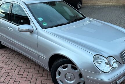 Mercedes-Benz C 180 42.100 km 7.500 € Reken 48734