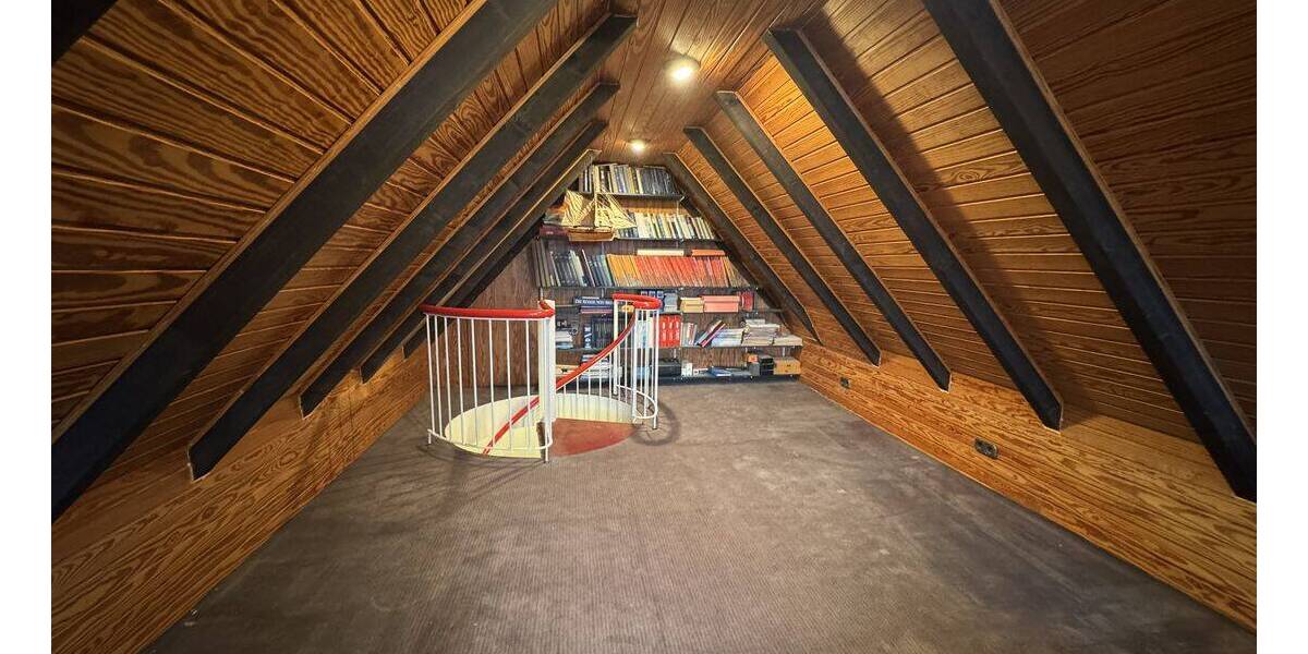 Etagenwohnung Essen Bredeney - 5 Zimmer, 179 m&sup2;, 580.000&euro; | Angebot:22549337