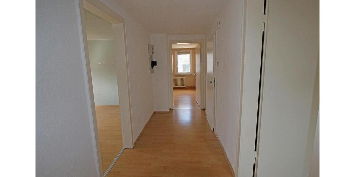 Dachgeschoßwohnung Essen Frillendorf - 3 Zimmer, 70 m&sup2;, 500&euro; | Angebot:26341751