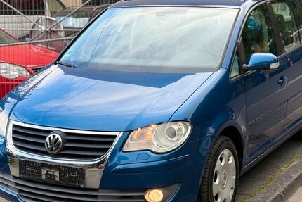 VW Touran 246.000 km 3.000 &euro; Castrop-Rauxel 44577