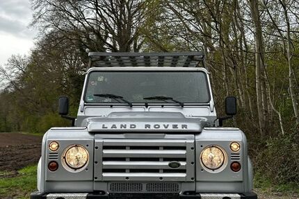 Land Rover Defender 205.000 km 19.999 &euro; Dorsten 46284