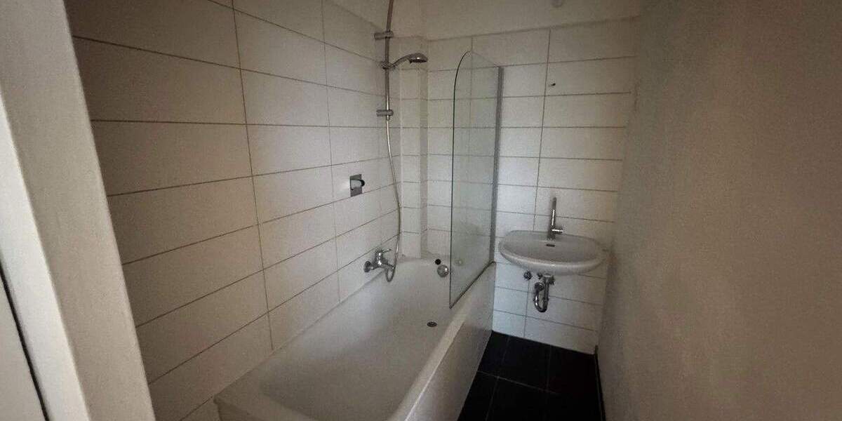 Saarlandstraßenviertel - Altbau - 2 Balkone - 106 qm 3 zimmer