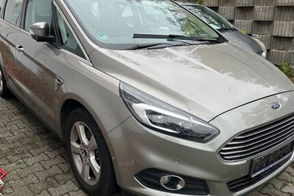 Ford S-Max 183.000 km 12.900 € Werne 59368