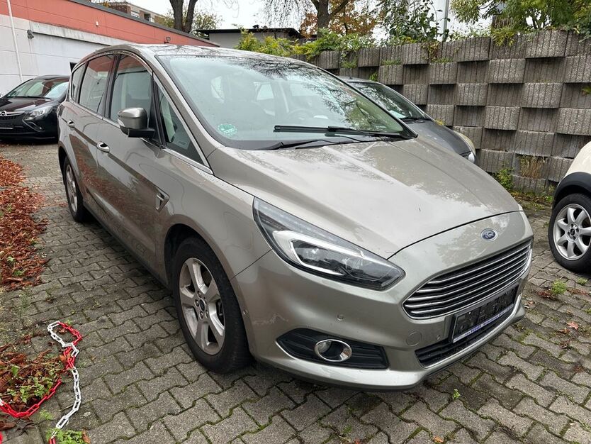 Ford S-Max 183.000 km 12.900 € Werne 59368