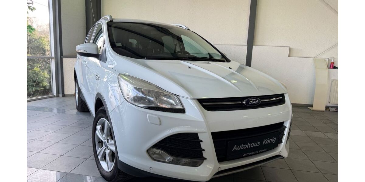 Ford Kuga 124.644 km 8.950 &euro; Witten 58454