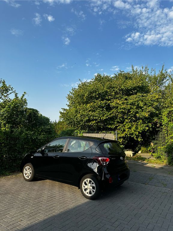 i10